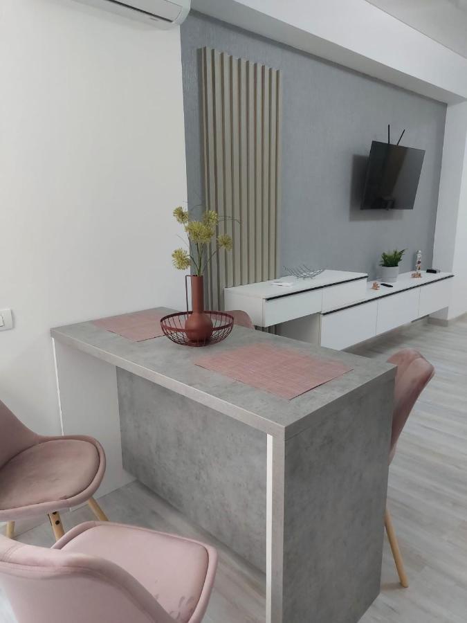Metamorfoz Apartment Navodari Bagian luar foto